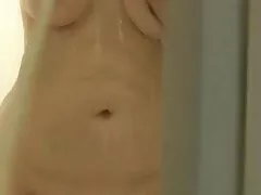 ممارسة الجنس مع والدة الفنان الشهير افلام سكسي جنبي