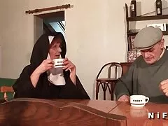 عطلة نهاية الاسبوع الجنس جوني مع اشلي بالقرب من حمام فلم جنبي سكسي السباحة