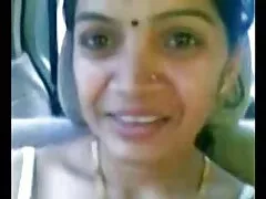 مزق فلم اجنبي مترجم سكسي امرأة على الإطارات في البوابة